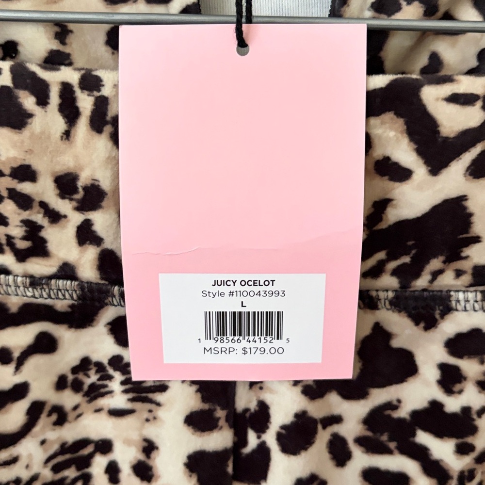 NWT Juicy Couture Velour tracksuit hoodie and shorts set size L choose one set - Picture 5 of 14